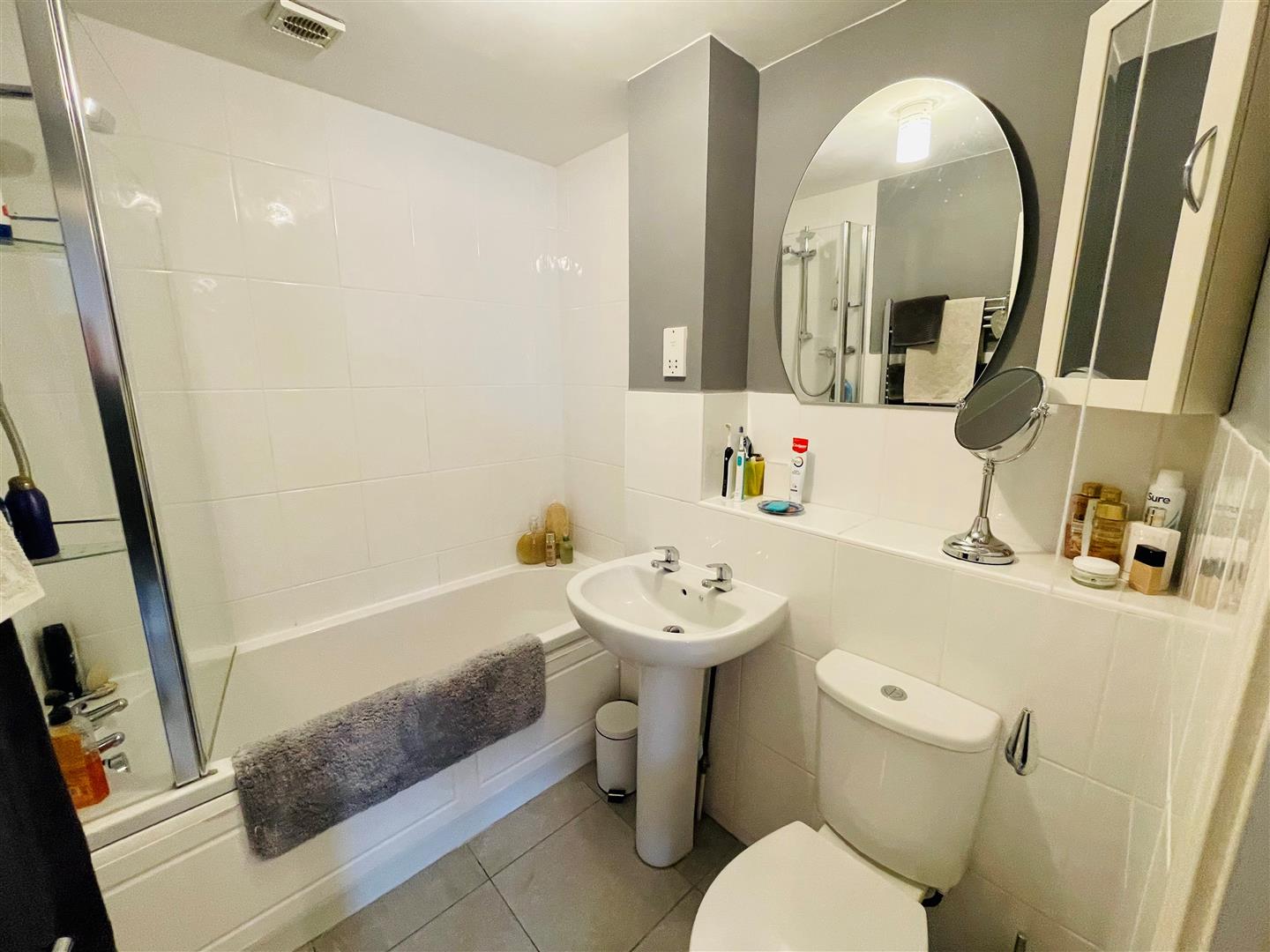 Kittyhawk Close, Bowerhill, Melksham Lock and Key